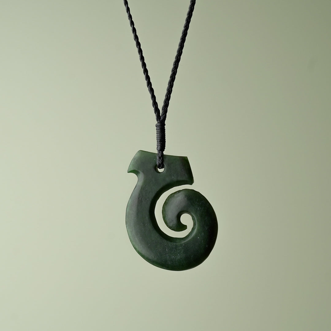 Medium Kawakawa Greenstone Hei Matau