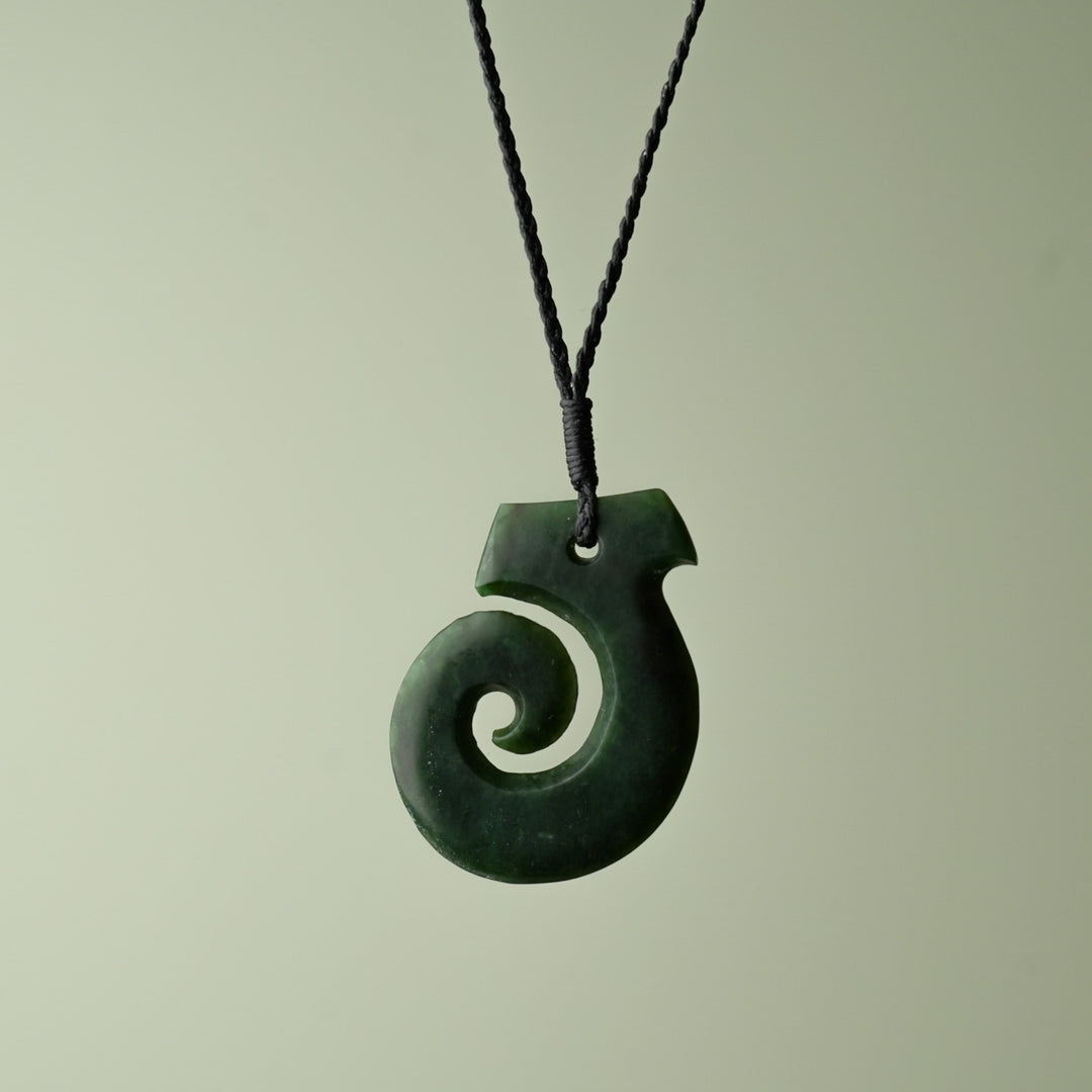 Medium Kawakawa Greenstone Hei Matau