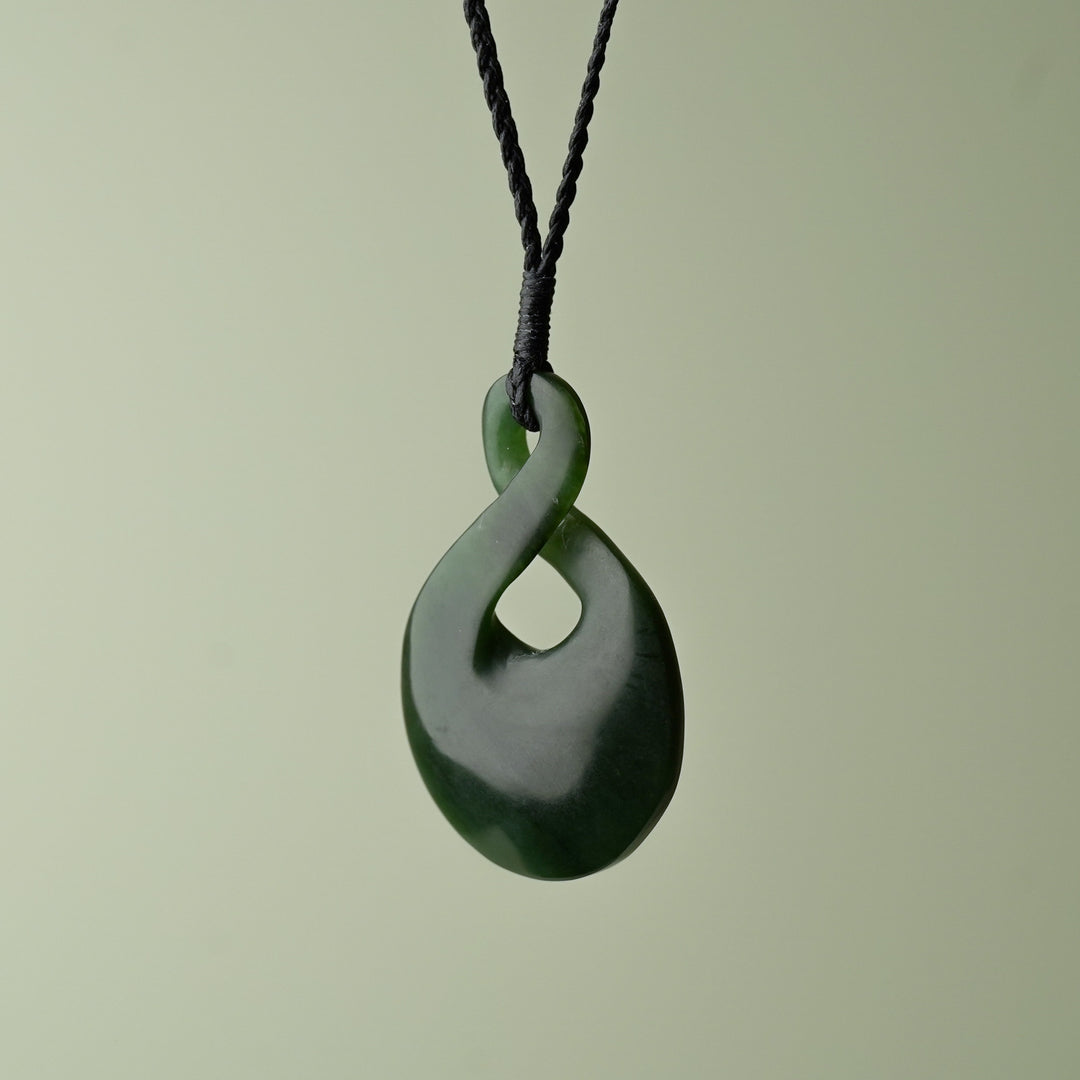 Large Kawakawa Pounamu Pikorua