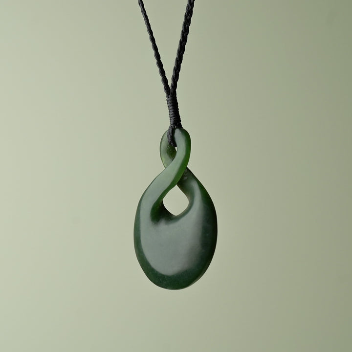 Large Kawakawa Pounamu Pikorua