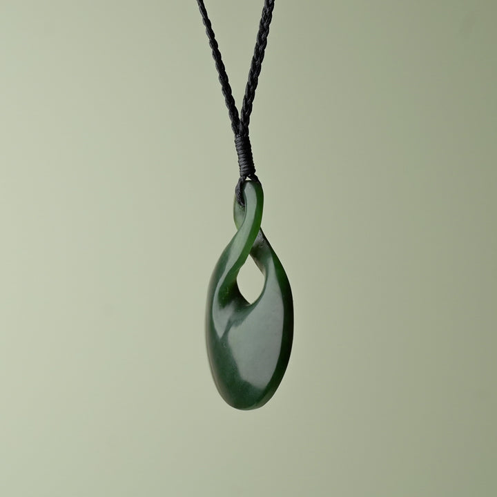 Large Kawakawa Pounamu Pikorua