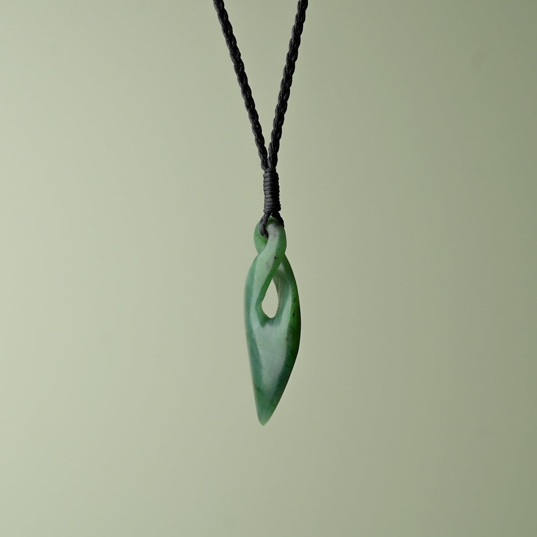 Medium Kahurangi Pounamu Pikorua