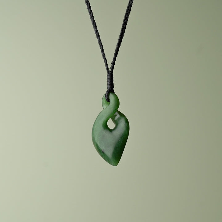 Medium Kahurangi Pounamu Pikorua, Black Binding