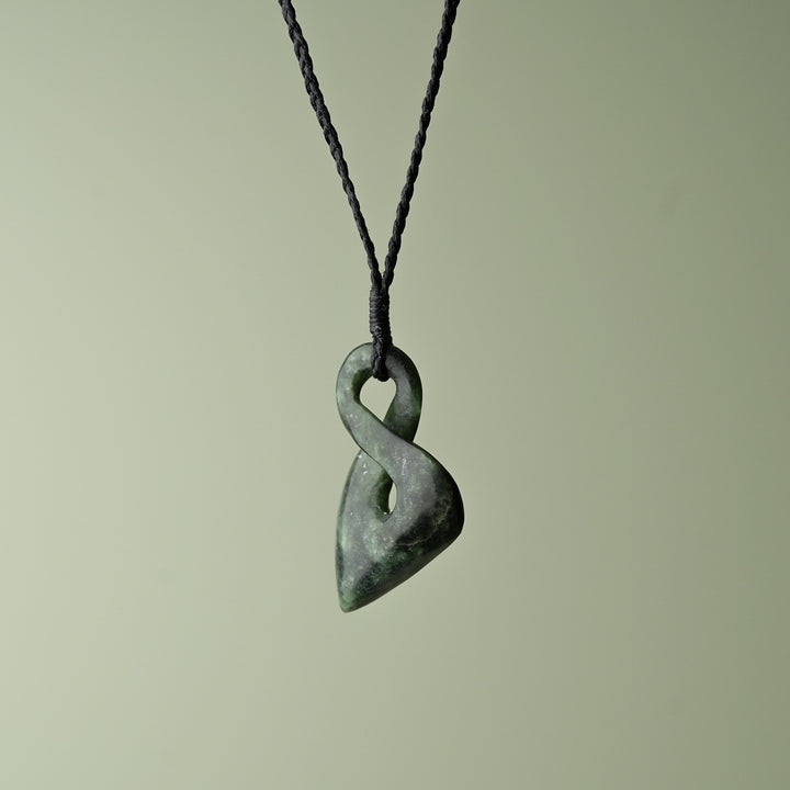 Medium Kokopu Pounamu Pikorua