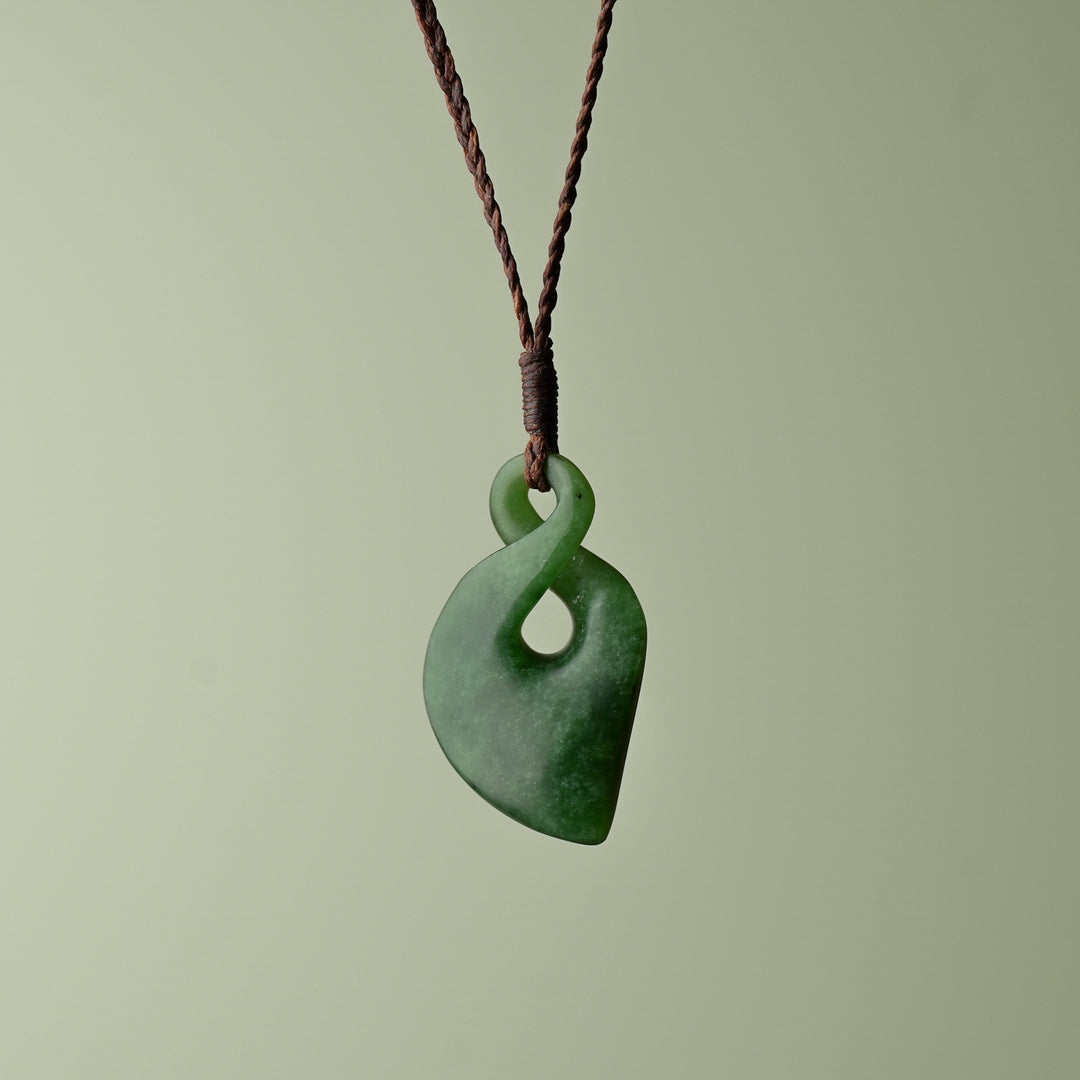 Medium Kahurangi Pounamu Pikorua, Brown Binding