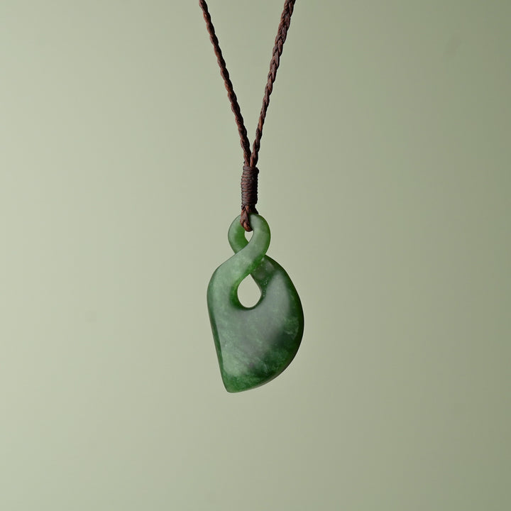 Medium Kahurangi Pounamu Pikorua, Brown Binding