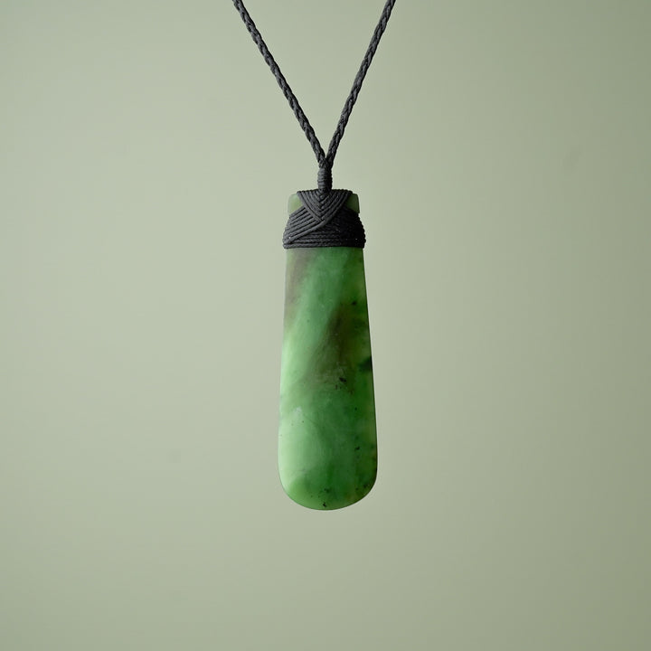 Extra Large Greenstone Toki, Matte