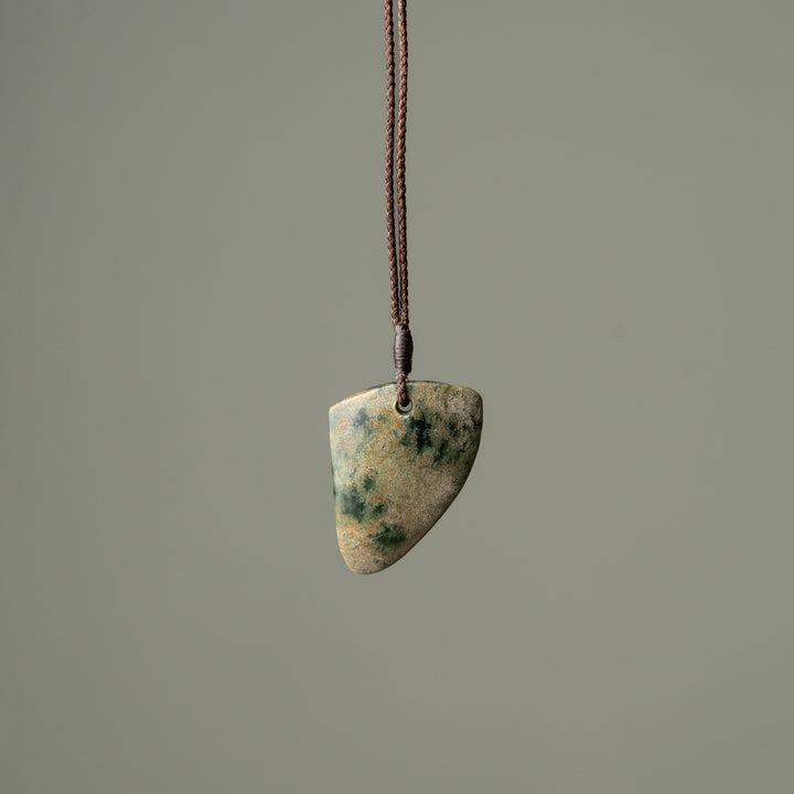 Niho Tooth Medium Pendant