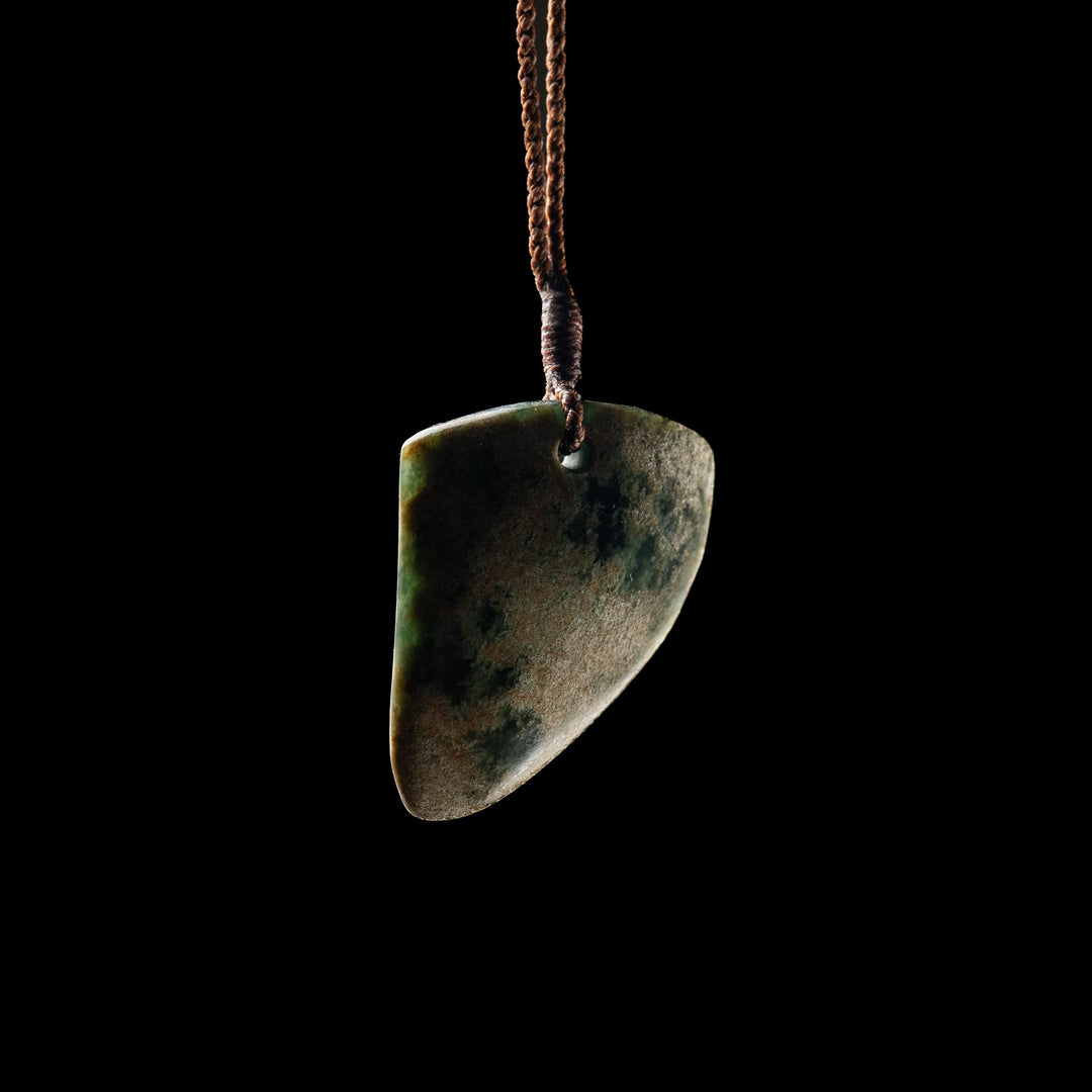 Niho Tooth Medium Pendant